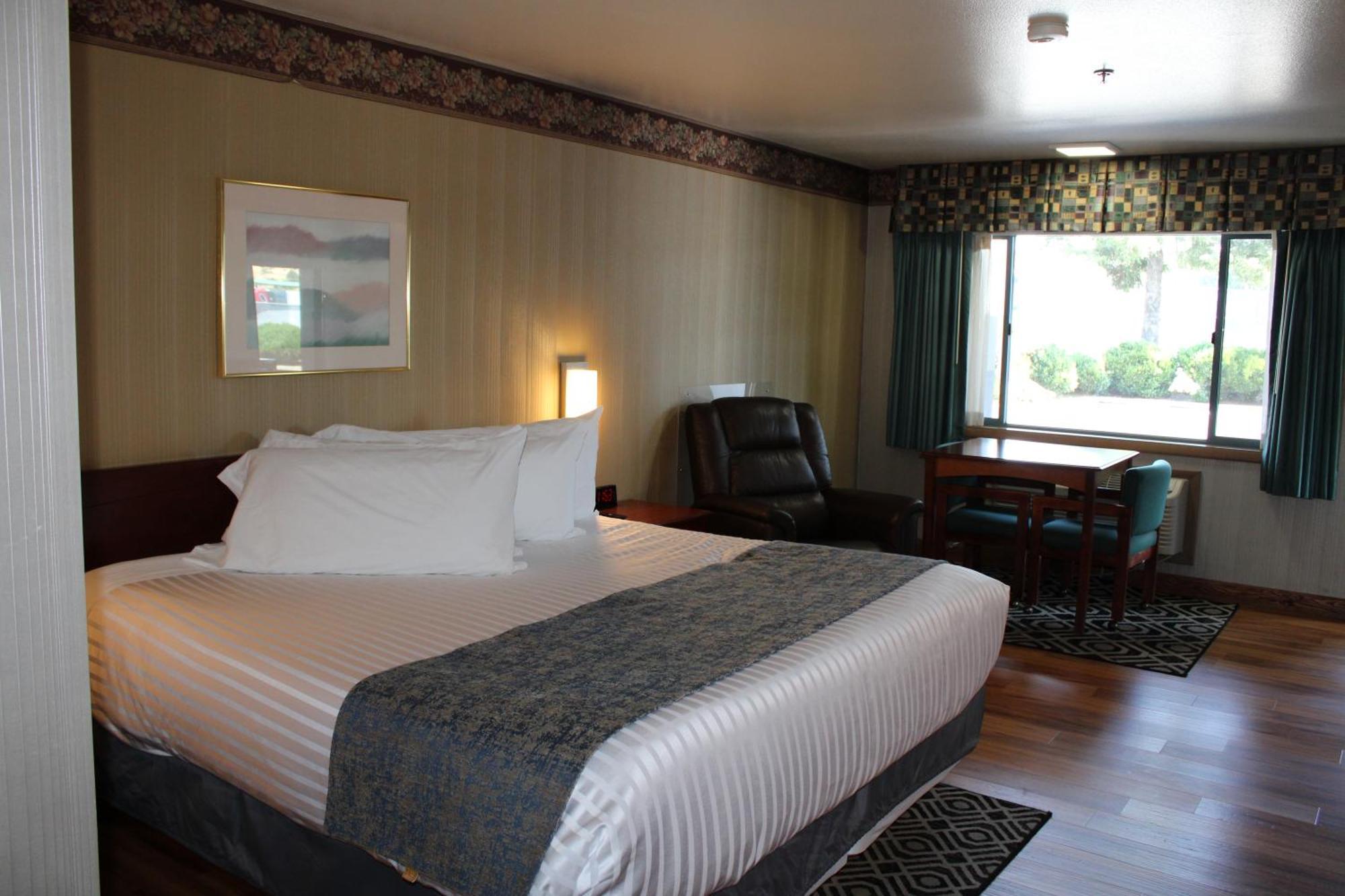 Americas Best Value Inn Phoenix Medford Exterior foto